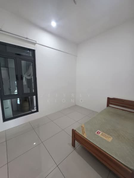 Service Residence for Sale at 8Scape Residence @ Sutera - Jeffrey Kiong - Bedroom - PropertyGuru.com.my