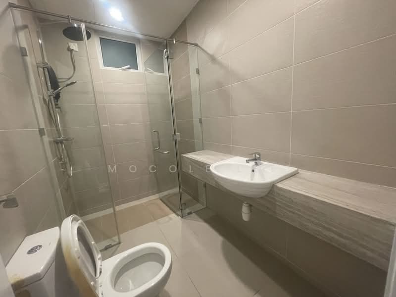 Service Residence for Sale at Summerton - Mocole Lee - Bathroom - PropertyGuru.com.my