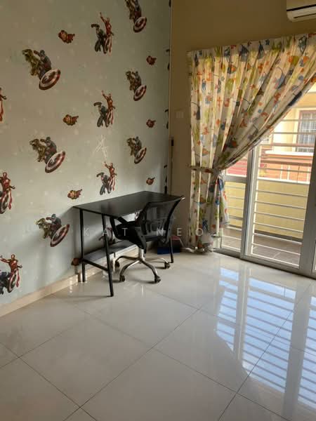 Rumah Teres 4 Tingkat untuk Dijual di Petaling Jaya (Selangor) - KAT NEOH - Study - PropertyGuru.com.my