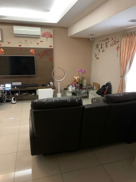 Rumah Teres 4 Tingkat untuk Dijual di Petaling Jaya (Selangor) - KAT NEOH - Living Room - PropertyGuru.com.my