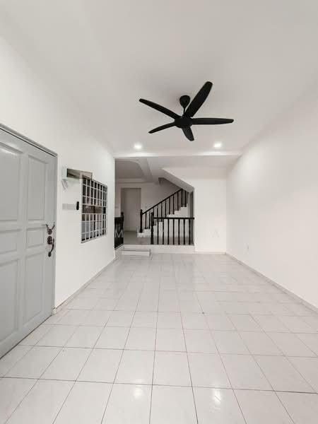 Rumah Teres 2 Tingkat untuk Dijual di Taman Johor Jaya (Johor Bahru) - Tommy Tai - Living Room - PropertyGuru.com.my