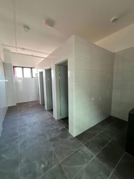 Factory for Rent in Senai (Kulai) - Kelvin Lai - Bathroom - PropertyGuru.com.my