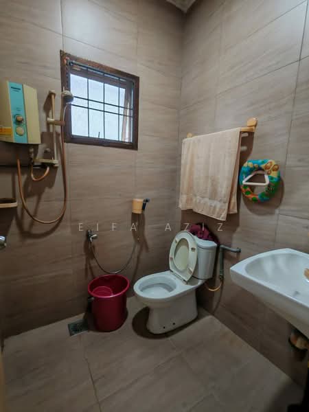 2-storey Terraced House for Rent in Taman Setia Indah (Tebrau) - Eifa Aziz - Bathroom - PropertyGuru.com.my