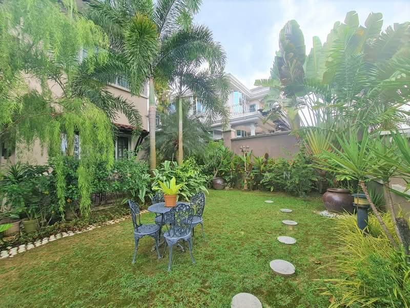Bungalow for Sale in Bandar Mahkota Cheras (Cheras) - Afif Azizan - Garden - PropertyGuru.com.my