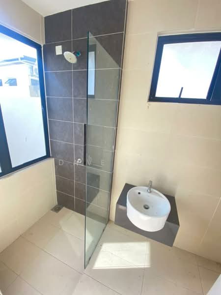 Semi-Detached House for Sale in Rawang (Selangor) - Dave Tan - Bathroom - PropertyGuru.com.my