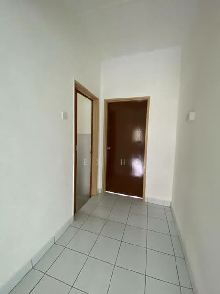Pangsapuri untuk Dijual di Lily & Jasmine Apartment - Alex How - Interior - PropertyGuru.com.my