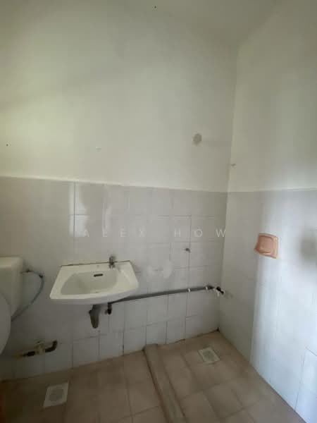 Pangsapuri untuk Dijual di Lily & Jasmine Apartment - Alex How - PropertyGuru.com.my
