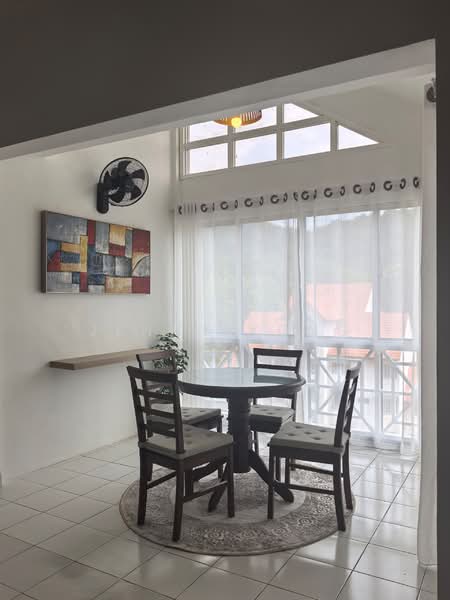Pangsapuri untuk Disewa di Selesa Hillhomes Resort - Jenny Kong - Dining Room - PropertyGuru.com.my