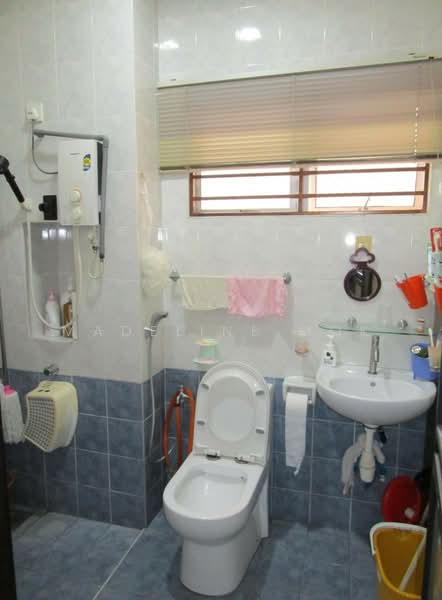 Rumah Berkembar untuk Dijual di Off Jalan Meru (Klang) - Madeline Mok - 3rd Bathroom - PropertyGuru.com.my