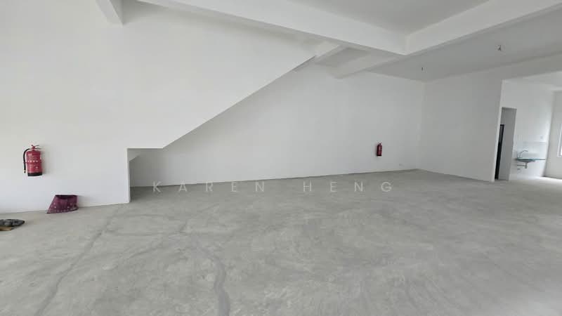 Shop for Rent in Bandar Indahpura (Kulai) - Karen Heng - Interior - PropertyGuru.com.my
