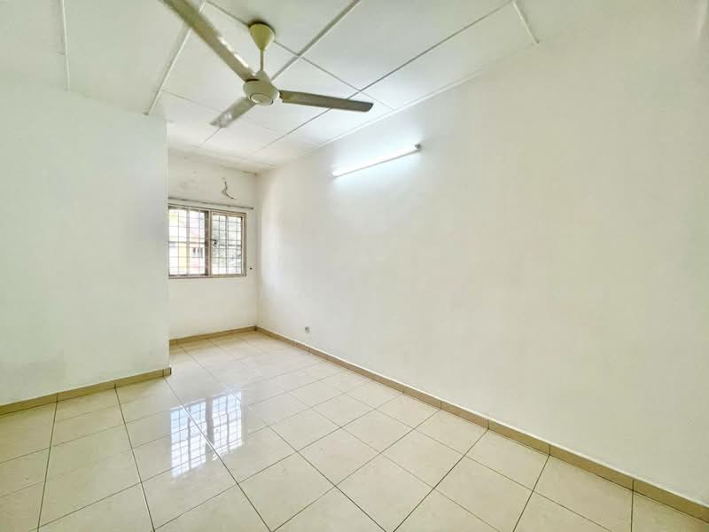 2-storey Terraced House for Sale in Presint 8 (Putrajaya) - Muhammad Ridhwan Mohd Huzairi - Interior - PropertyGuru.com.my