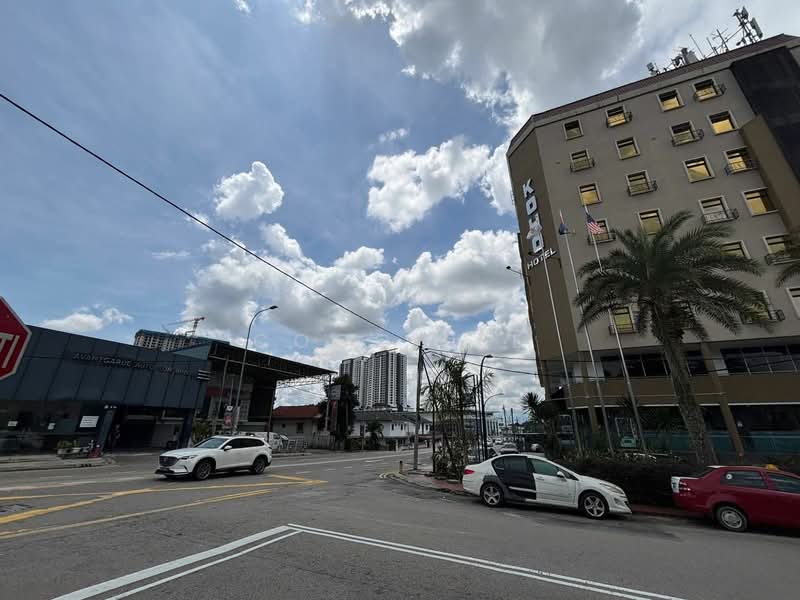 Shop / Office for Rent in Taman Kebun Teh (Johor Bahru) - Coco Lee - Exterior - PropertyGuru.com.my