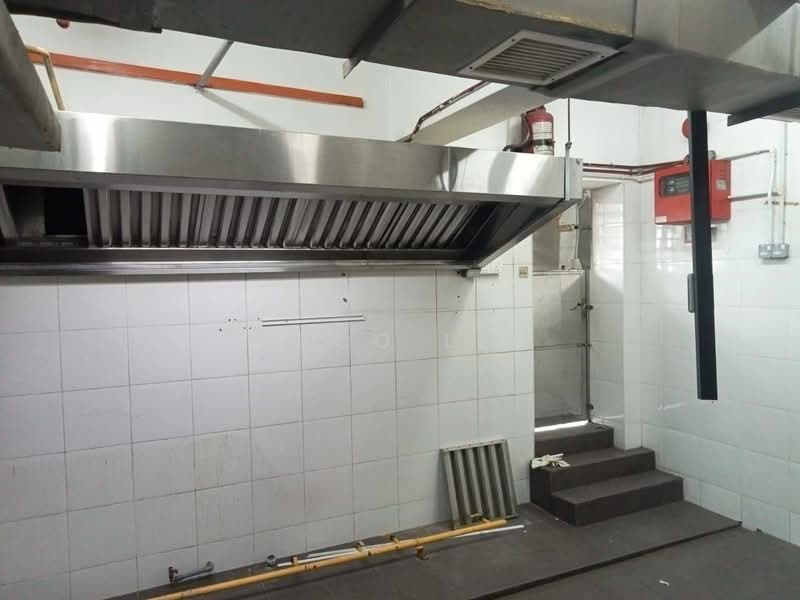 Shop / Office for Rent in Taman Kebun Teh (Johor Bahru) - Coco Lee - Kitchen - PropertyGuru.com.my