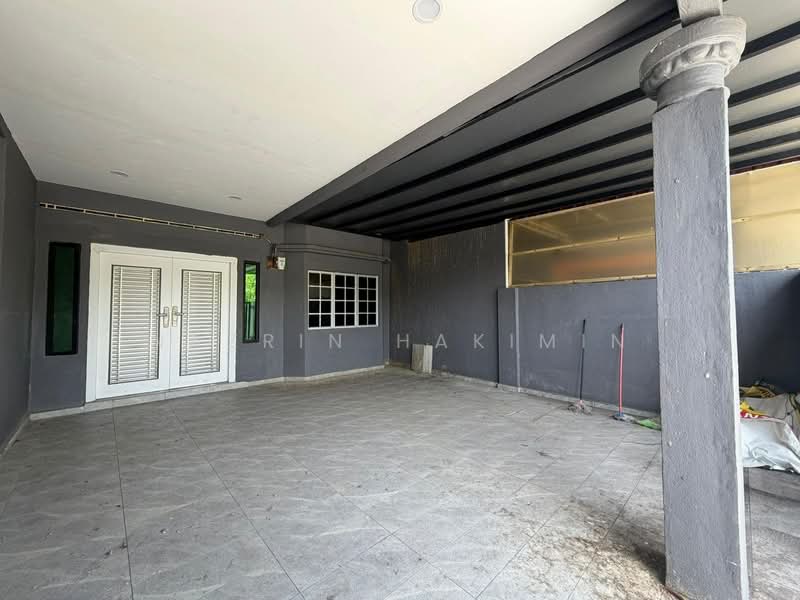 1-storey Terraced House for Sale in Kampung Teluk Panglima Garang (Telok Panglima Garang) - Nazrin Hakimin - Exterior - PropertyGuru.com.my