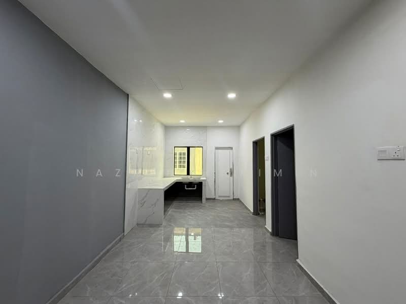 1-storey Terraced House for Sale in Kampung Teluk Panglima Garang (Telok Panglima Garang) - Nazrin Hakimin - Interior - PropertyGuru.com.my