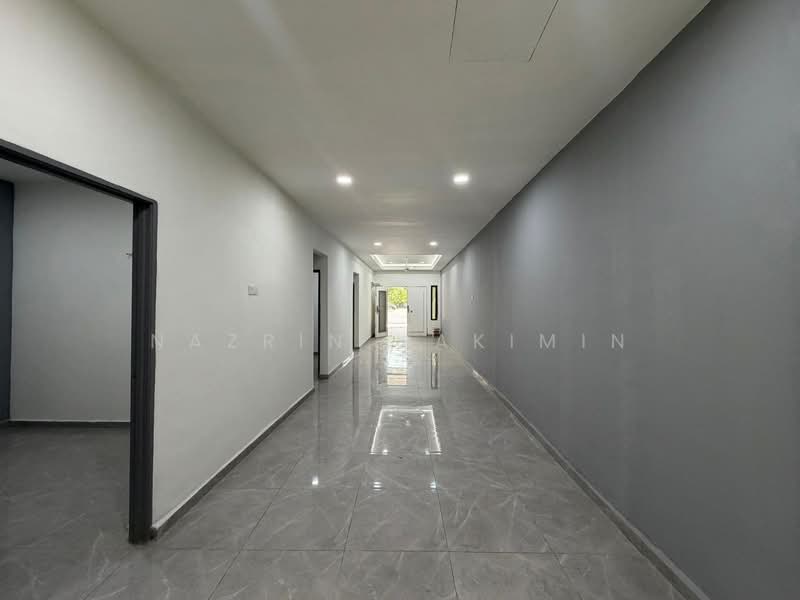 1-storey Terraced House for Sale in Kampung Teluk Panglima Garang (Telok Panglima Garang) - Nazrin Hakimin - Interior - PropertyGuru.com.my