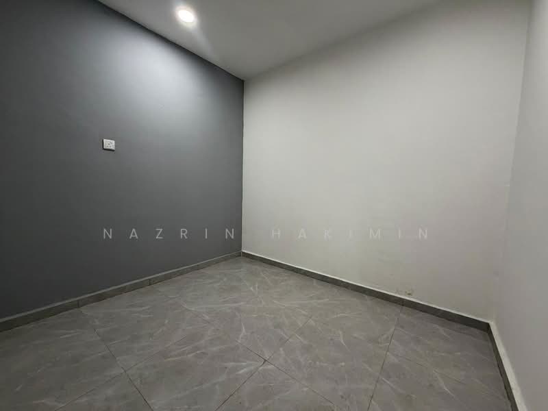 1-storey Terraced House for Sale in Kampung Teluk Panglima Garang (Telok Panglima Garang) - Nazrin Hakimin - Interior - PropertyGuru.com.my