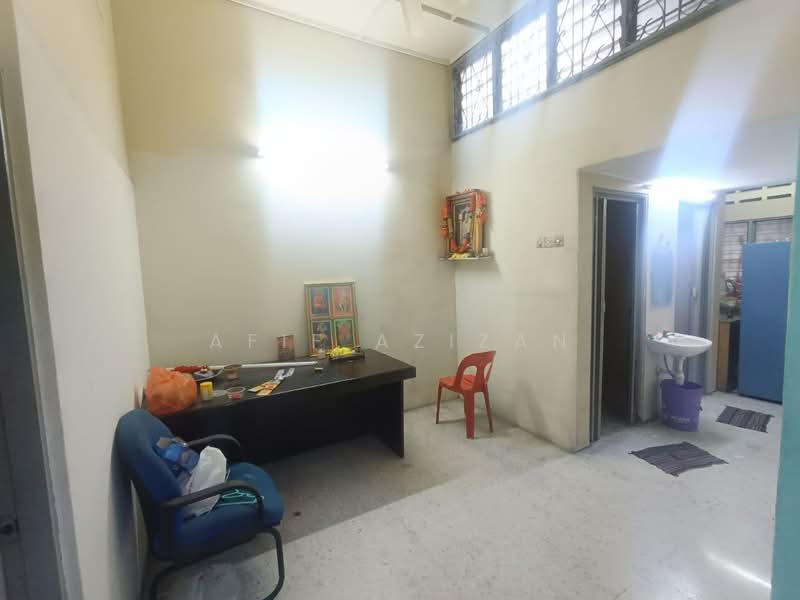 Rumah Teres 1 Tingkat untuk Dijual di Taman Segambut (Jalan Kuching) - Afif Azizan - PropertyGuru.com.my