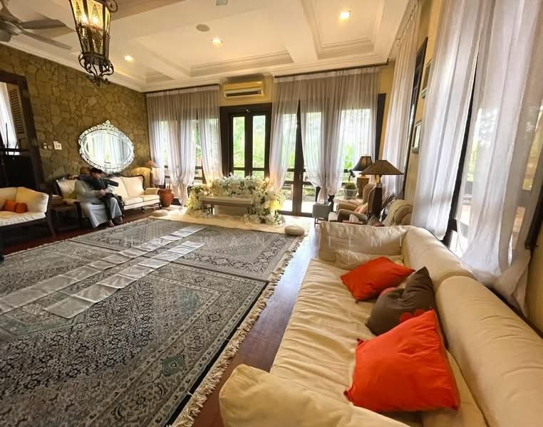 Rumah Banglo untuk Dijual di Country Heights (Kajang) - Hazwan Hilmi - Living Room - PropertyGuru.com.my