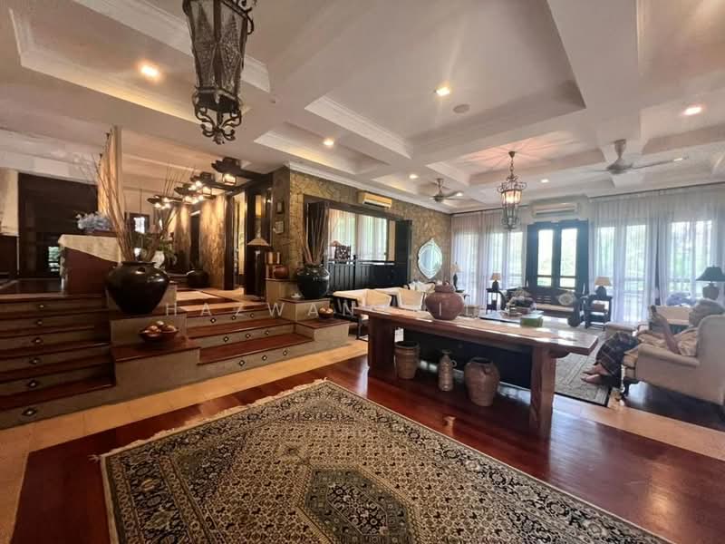 Rumah Banglo untuk Dijual di Country Heights (Kajang) - Hazwan Hilmi - Living Room - PropertyGuru.com.my