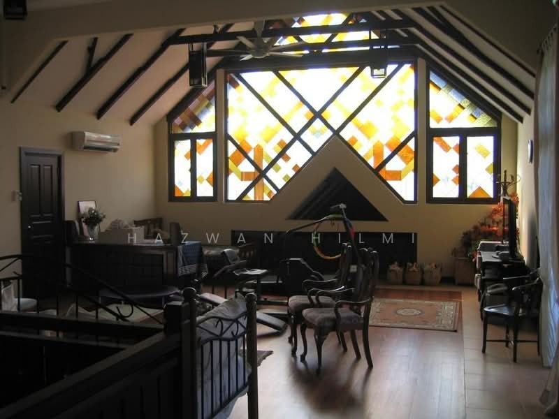 Rumah Banglo untuk Dijual di Country Heights (Kajang) - Hazwan Hilmi - Living Room - PropertyGuru.com.my