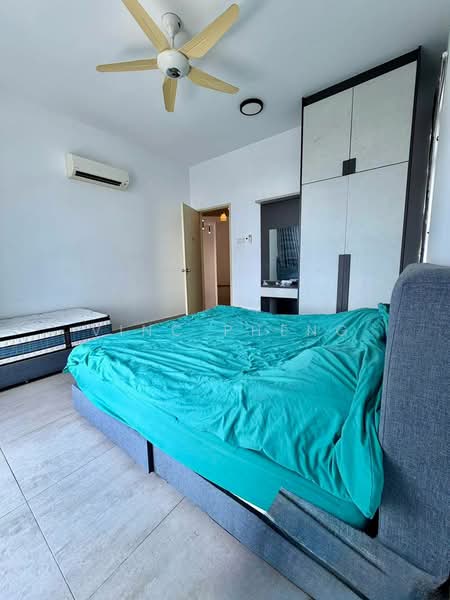 Servis Apartment untuk Dijual di Atlantis Residences (Pangsapuri Atlantis Kota Syahbandar) - Vinc Pheng - Bedroom - PropertyGuru.com.my