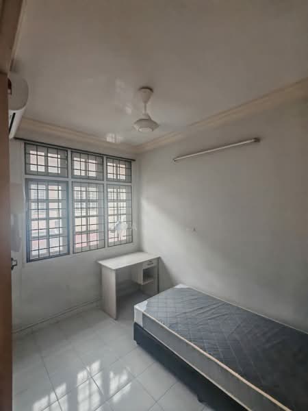 Rumah Teres 2.5 Tingkat untuk Disewa di Fair Park (Ipoh) - Sam . - Bedroom - PropertyGuru.com.my