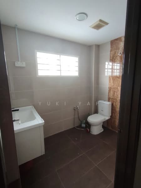Rumah Teres untuk Dijual di Kajang (Selangor) - Yuki Yap - Bathroom - PropertyGuru.com.my