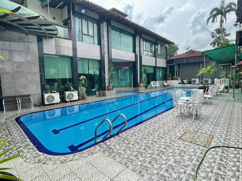 Rumah Banglo untuk Dijual di Country Heights (Kajang) - Hazwan Hilmi - Exterior - PropertyGuru.com.my