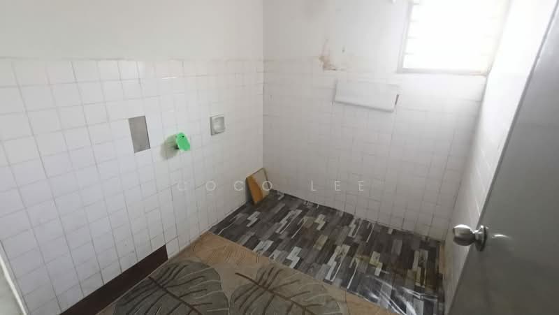 Kedai untuk Disewa di Johor Bahru (Johor) - Coco Lee - Bathroom - PropertyGuru.com.my