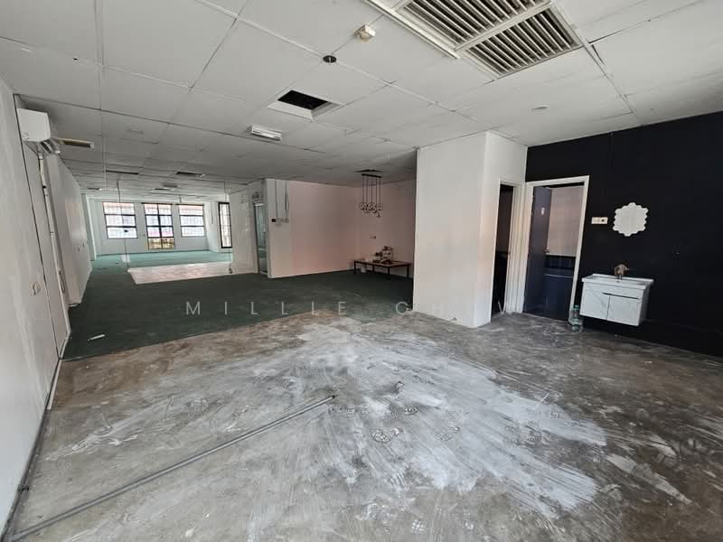 Shop / Office for Rent in Bay Avenue (Bayan Lepas) - Millie Chew - Interior - PropertyGuru.com.my
