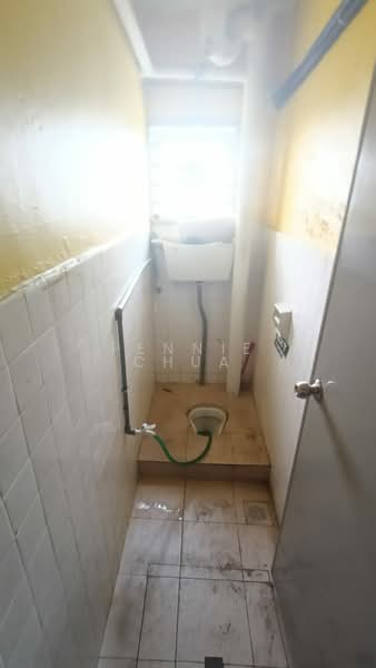 Shop for Rent in Johor Bahru (Johor) - Fennie Chua - Bathroom - PropertyGuru.com.my