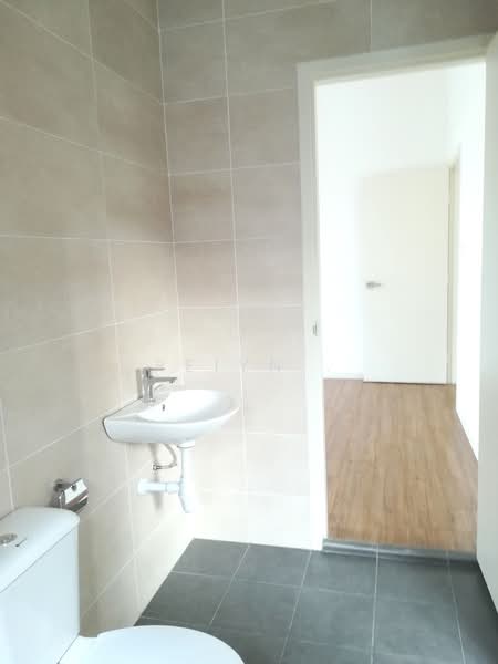 Rumah Teres untuk Dijual di Shah Alam (Selangor) - Reiyn . - Bathroom - PropertyGuru.com.my