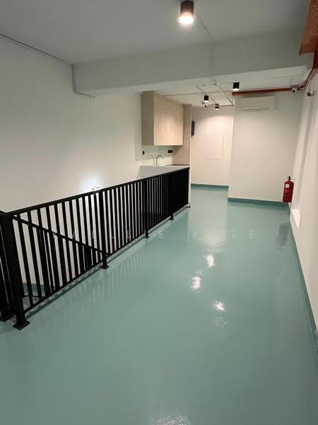 Shop / Office for Sale in Taman Sains Selangor (Kota Damansara) - Kaellie Khee - Corridor - PropertyGuru.com.my