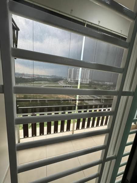 Servis Apartment untuk Disewa di D'Secret Garden (Pangsapuri Kempas Indah) - Yee Shiuen - Balcony - PropertyGuru.com.my