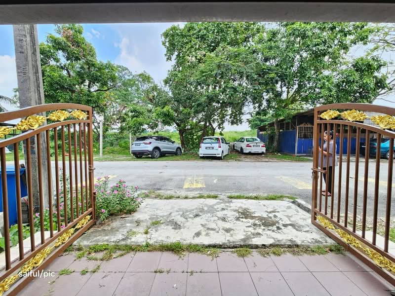 2-storey Terraced House for Sale in Seksyen 25 (Shah Alam) - Sazuan Samat - Exterior - PropertyGuru.com.my