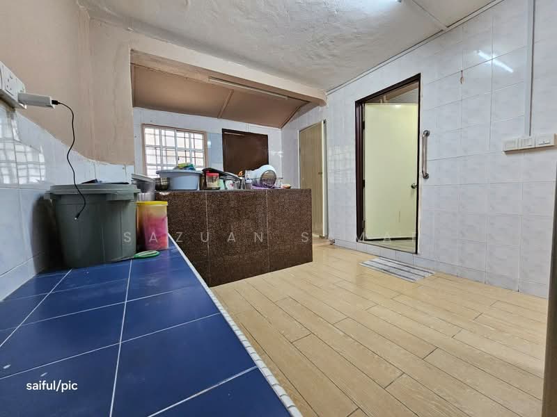 2-storey Terraced House for Sale in Seksyen 25 (Shah Alam) - Sazuan Samat - Kitchen - PropertyGuru.com.my