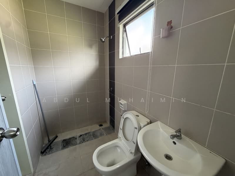 Rumah Teres untuk Disewa di Seberang Perai (Penang) - Abdul Muhaimin - Bathroom - PropertyGuru.com.my