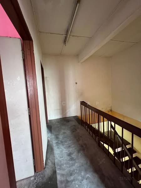 Rumah Teres 2 Tingkat untuk Disewa di Taman Sri Andalas (Klang) - Eric Yap - Corridor - PropertyGuru.com.my