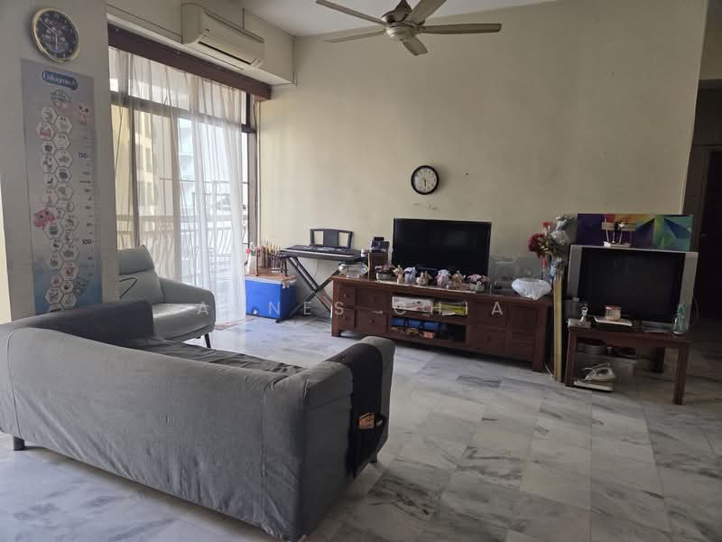 Condominium for Sale at Villa Putra - Agnes Chia - Living Room - PropertyGuru.com.my