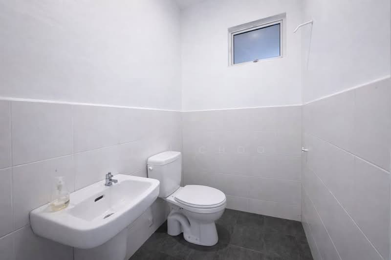 Rumah Teres 2 Tingkat untuk Dijual di Kota Masai (Pasir Gudang) - Fion Choo - Bathroom - PropertyGuru.com.my