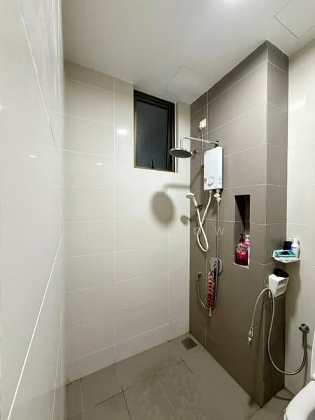 Kondominium untuk Disewa di PARC Regency (Residensi Masai) - Alex How - Bathroom - PropertyGuru.com.my