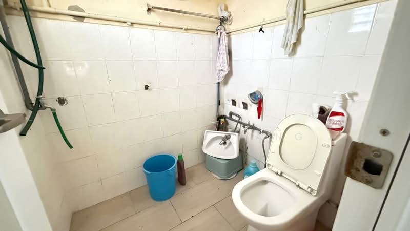 2-storey Terraced House for Sale in Kampung Batu Muda (Batu Caves) - Tiffany Yang - Bathroom - PropertyGuru.com.my