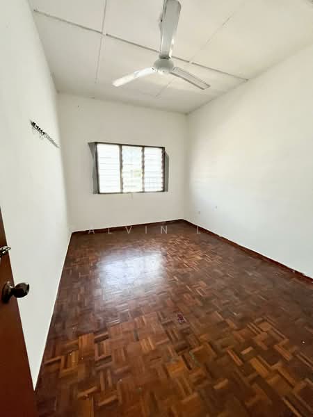 Rumah Teres 2 Tingkat untuk Dijual di Taman Johor Jaya (Johor Bahru) - Calvin Lee - Interior - PropertyGuru.com.my