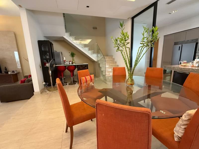 Semi-Detached House for Sale in Mont Kiara (Kuala Lumpur) - Zamani Ishak - Dining Room - PropertyGuru.com.my