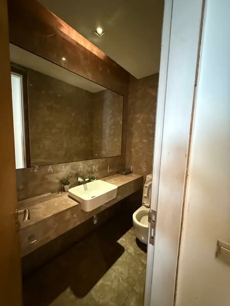 Semi-Detached House for Sale in Mont Kiara (Kuala Lumpur) - Zamani Ishak - Bathroom - PropertyGuru.com.my