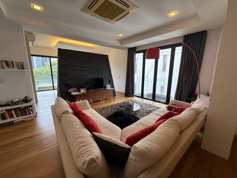 Semi-Detached House for Sale in Mont Kiara (Kuala Lumpur) - Zamani Ishak - Living Room - PropertyGuru.com.my