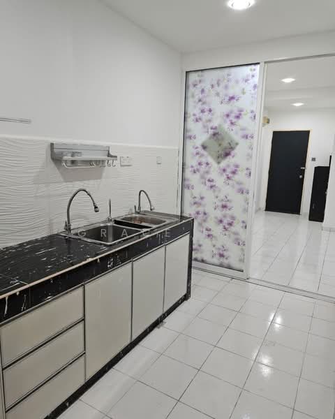 Apartment for Sale at Vista Minintod - Grace Teo - Kitchen - PropertyGuru.com.my