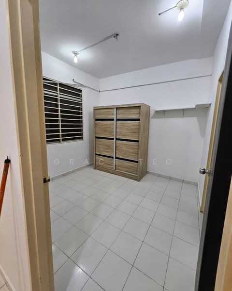 Apartment for Sale at Vista Minintod - Grace Teo - Bedroom - PropertyGuru.com.my
