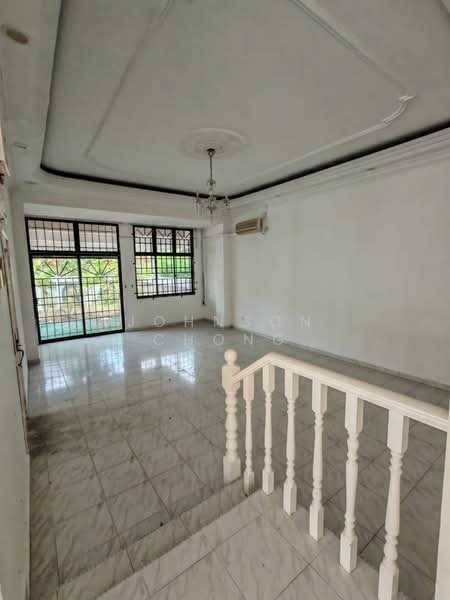 Semi-Detached House for Rent in Taman Johor Jaya (Johor Bahru) - Johnson Chong - Living Room - PropertyGuru.com.my